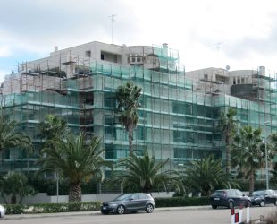 Condominio-Le-Palme-Scardino-Costruzioni-Lecce-prospetto-ponteggio-1