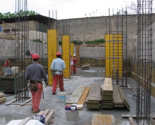 Costruzione-lotto-appartamenti-Lecce-Scardino-Costruzioni-armuratura-pilastri-di-fondazione-1