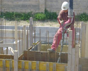 Costruzione-lotto-appartamenti-Lecce-Scardino-Costruzioni-gettata-murtura-seminterrato-1